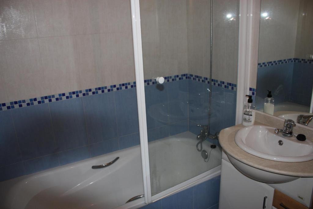 Appartement Apartamento La Cenicienta à León Extérieur photo